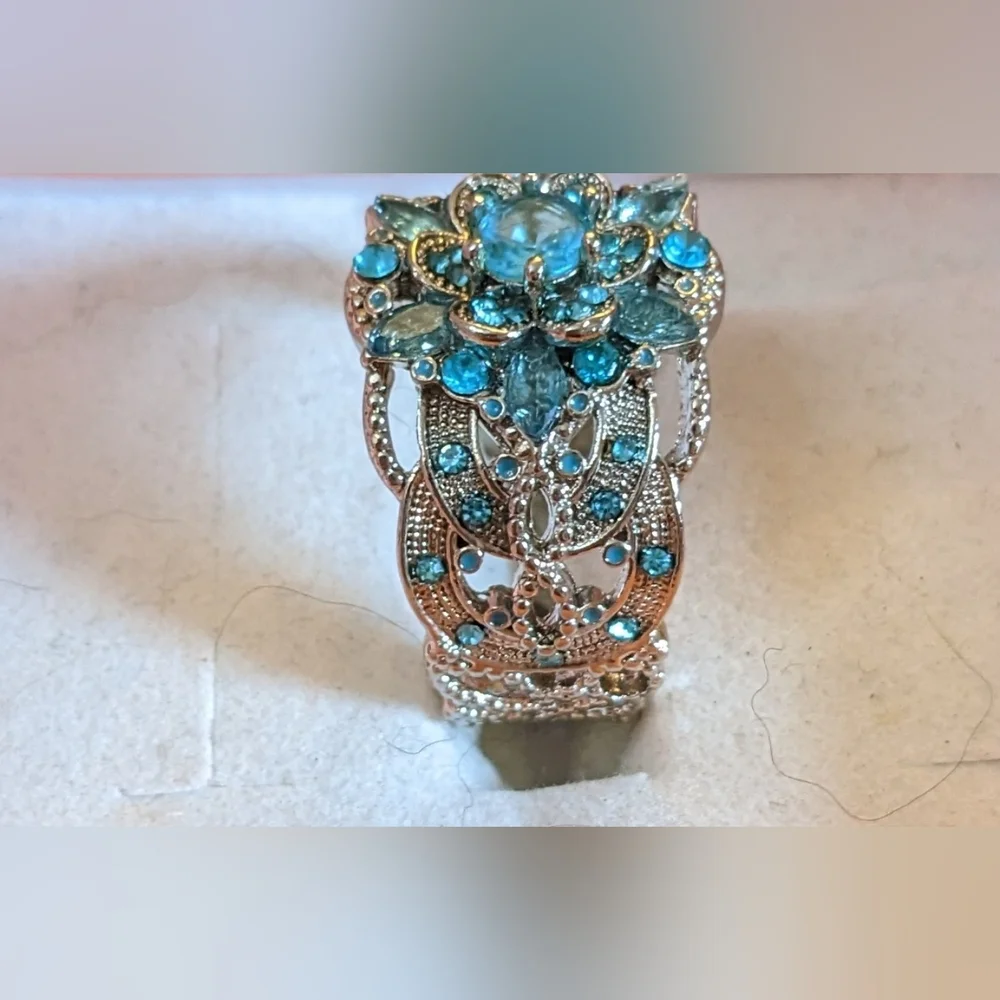New Elegant Blue Floral Women's Ring, Size 10,  T2B3C